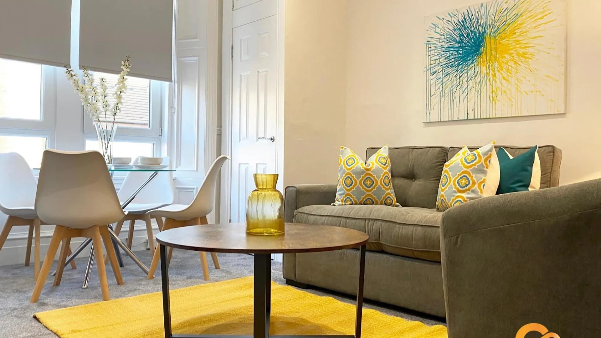 Central Serviced Apartments: Modern, Quiet Stay with Wi-Fi & Extended Options Dundee 0*,