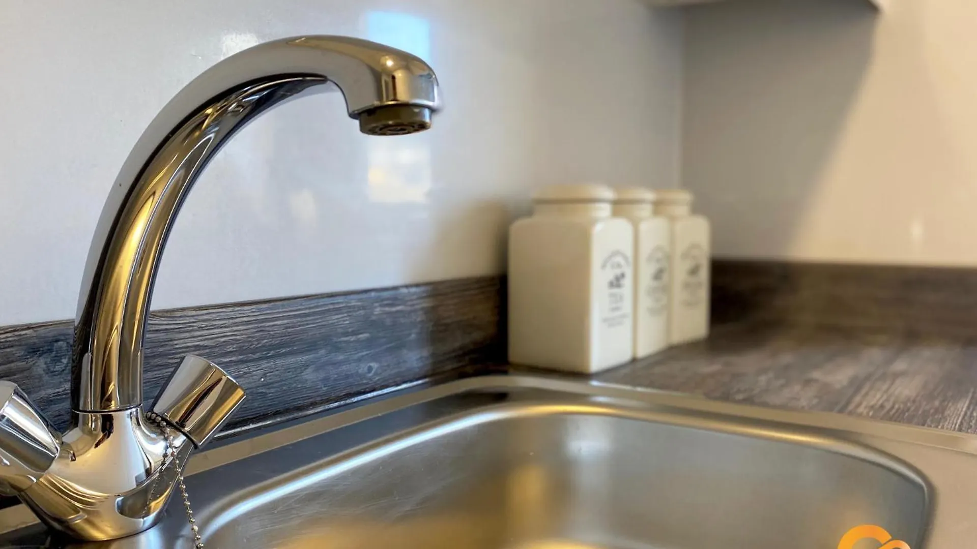 Apartment Central Serviced Apartments: Modern, Quiet Stay with Wi-Fi & Extended Options Dundee